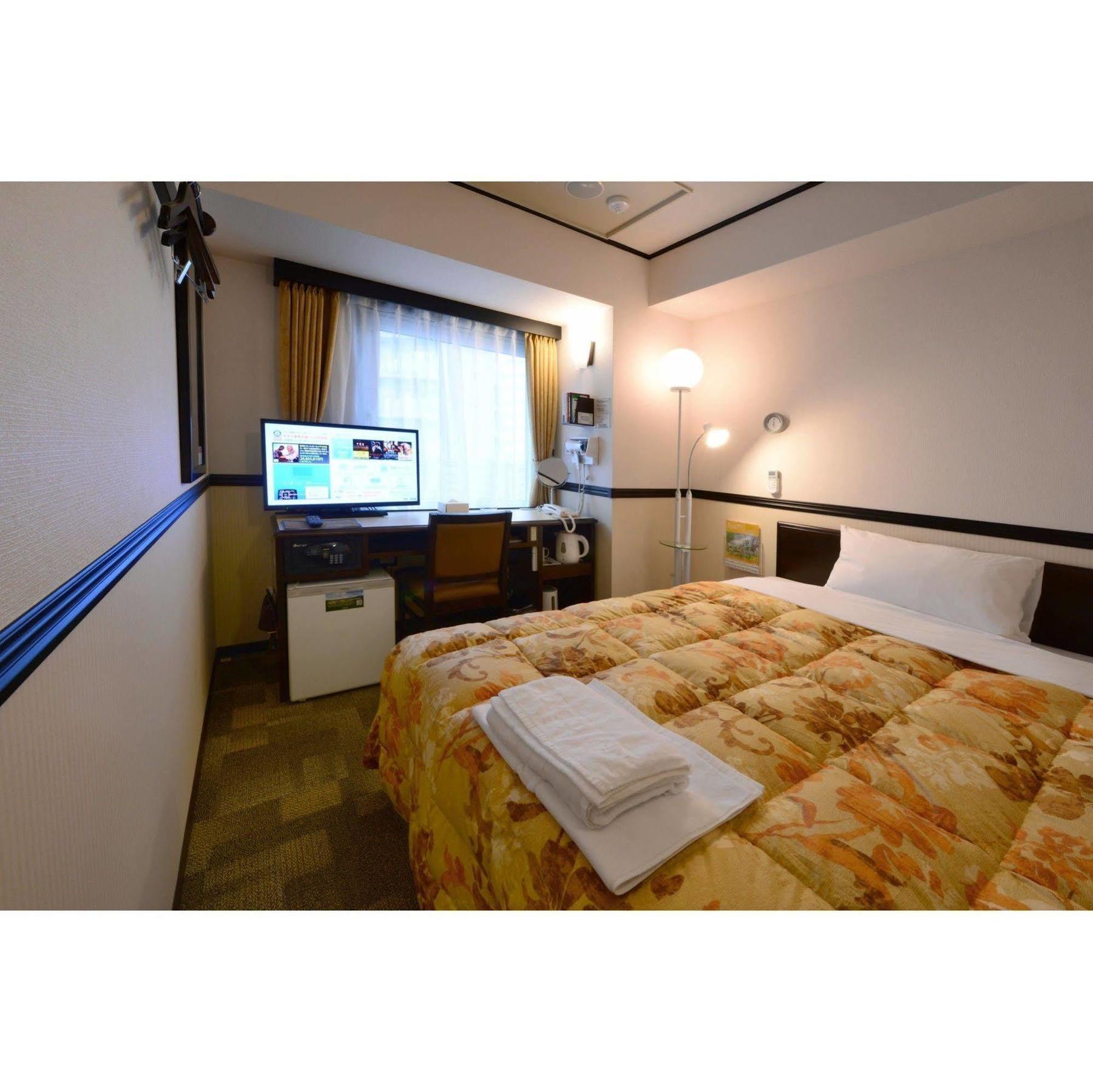 Toyoko Inn Nagoya-Eki Sakuradori-Guchi Honkan Zewnętrze zdjęcie