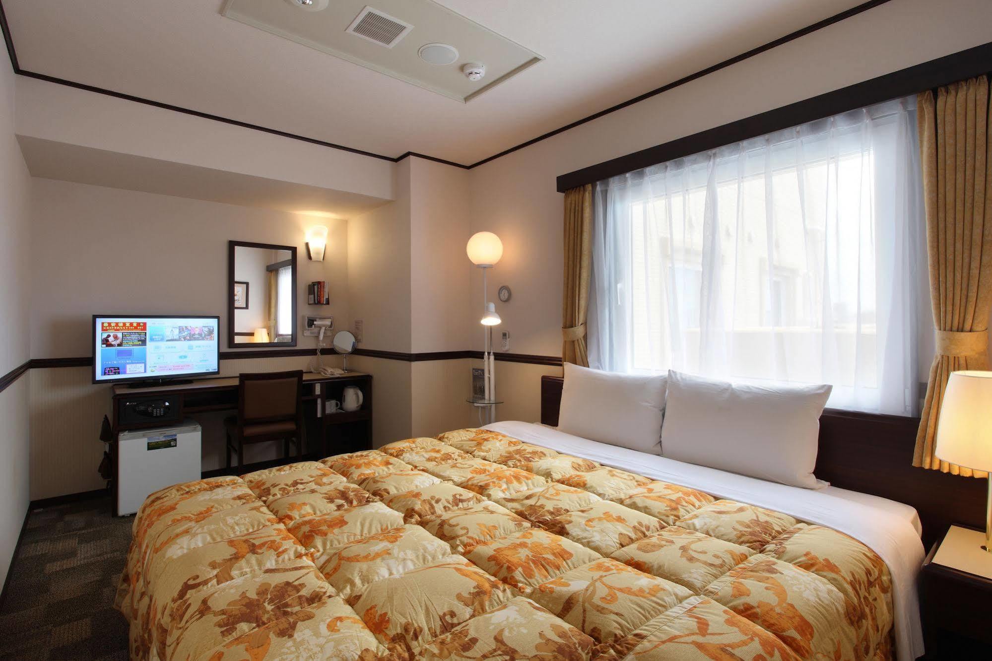 Toyoko Inn Nagoya-Eki Sakuradori-Guchi Honkan Zewnętrze zdjęcie